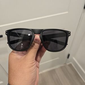 Unisex Unbranded Black Polarized Sunglasses Kd6790 Designed In Italy